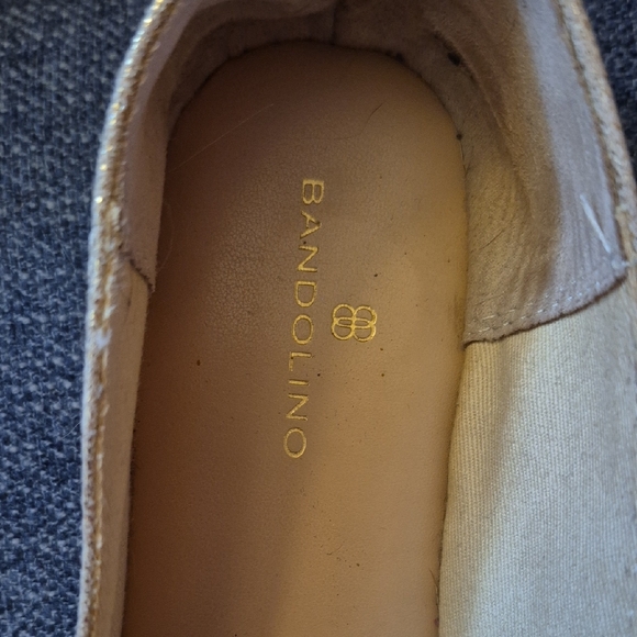 Bandolino Metallic Gold Flats with Bow - Picture 2 of 10
